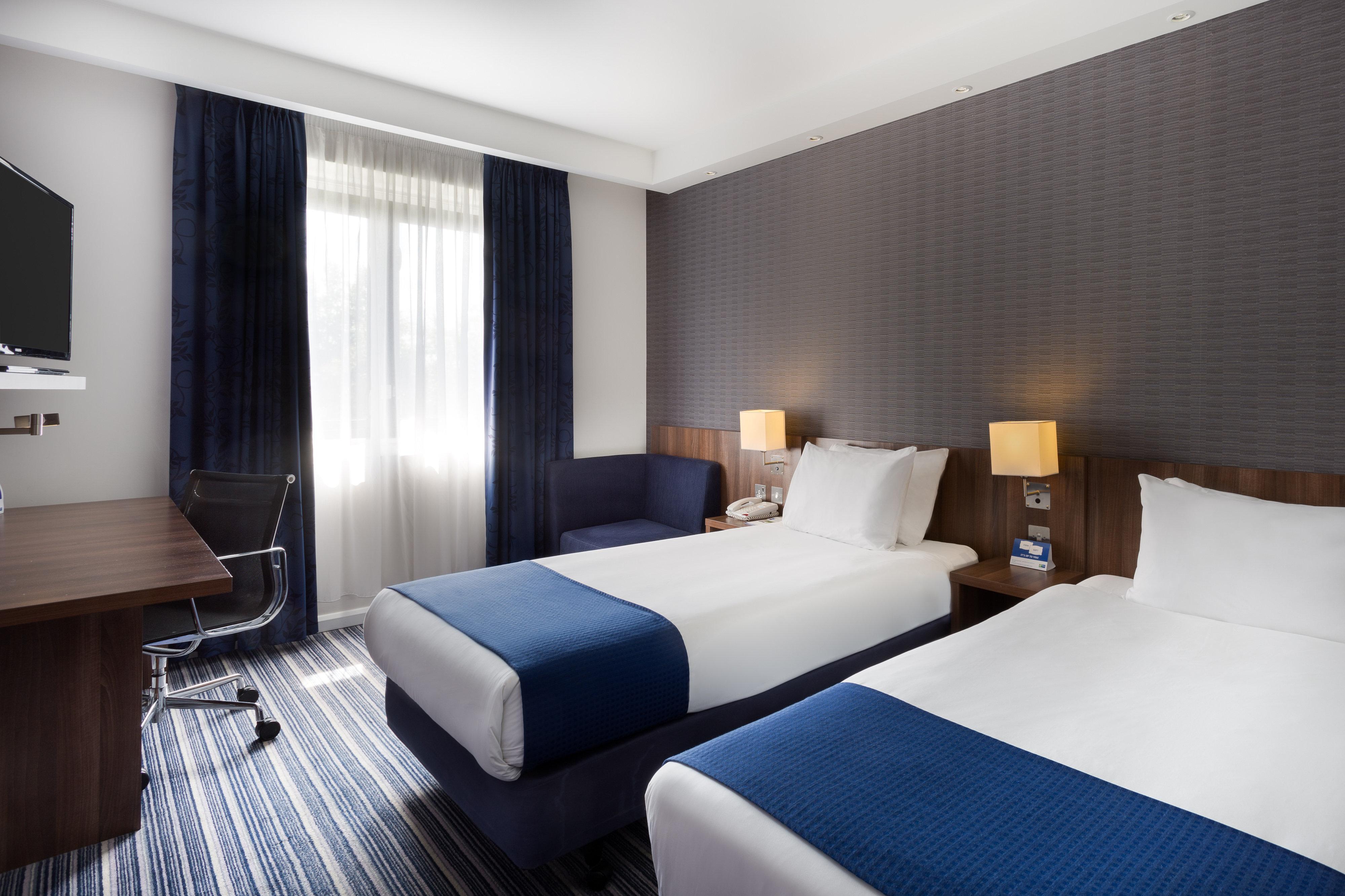 Holiday Inn Express Colchester, An Ihg Hotel Bagian luar foto