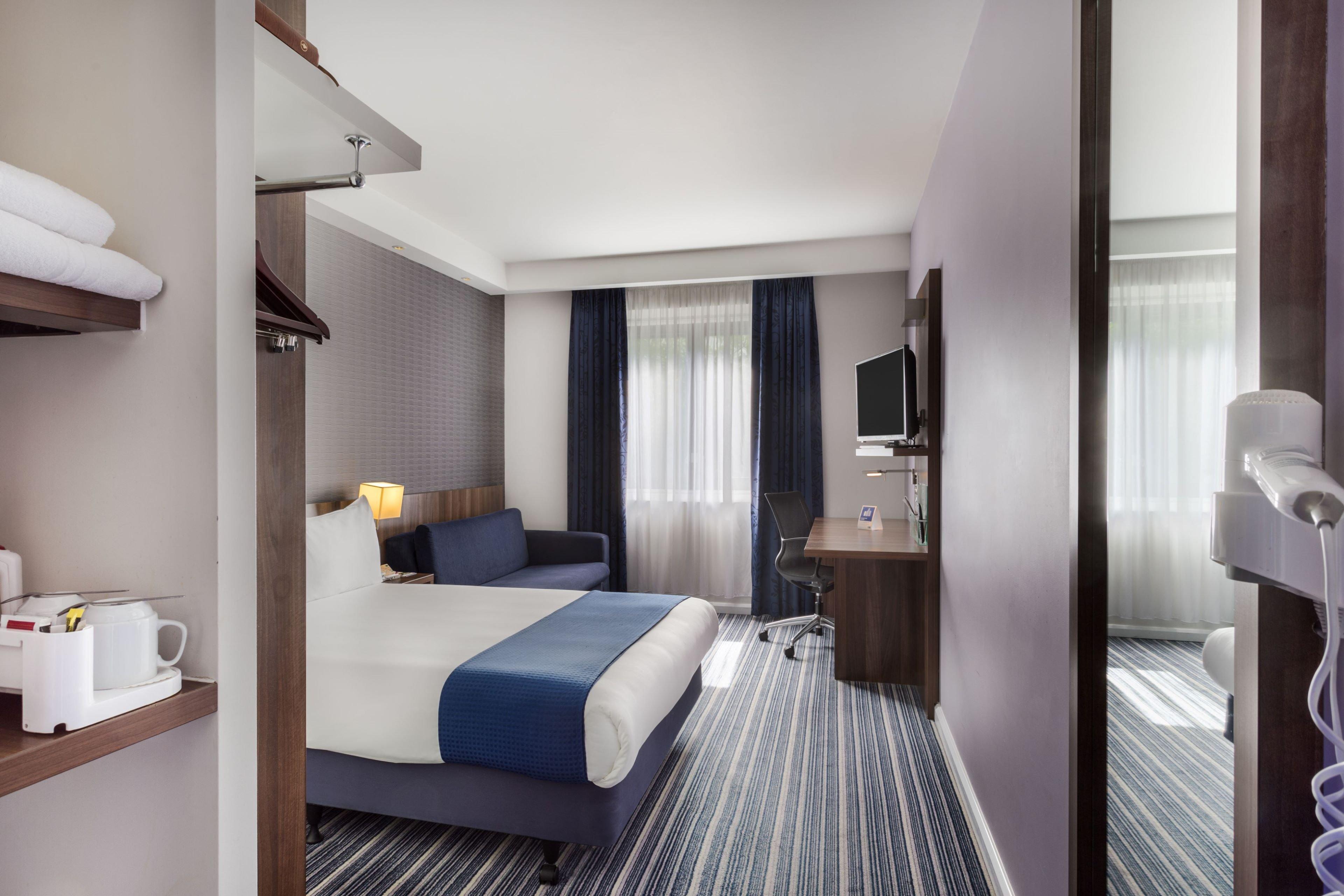 Holiday Inn Express Colchester, An Ihg Hotel Bagian luar foto