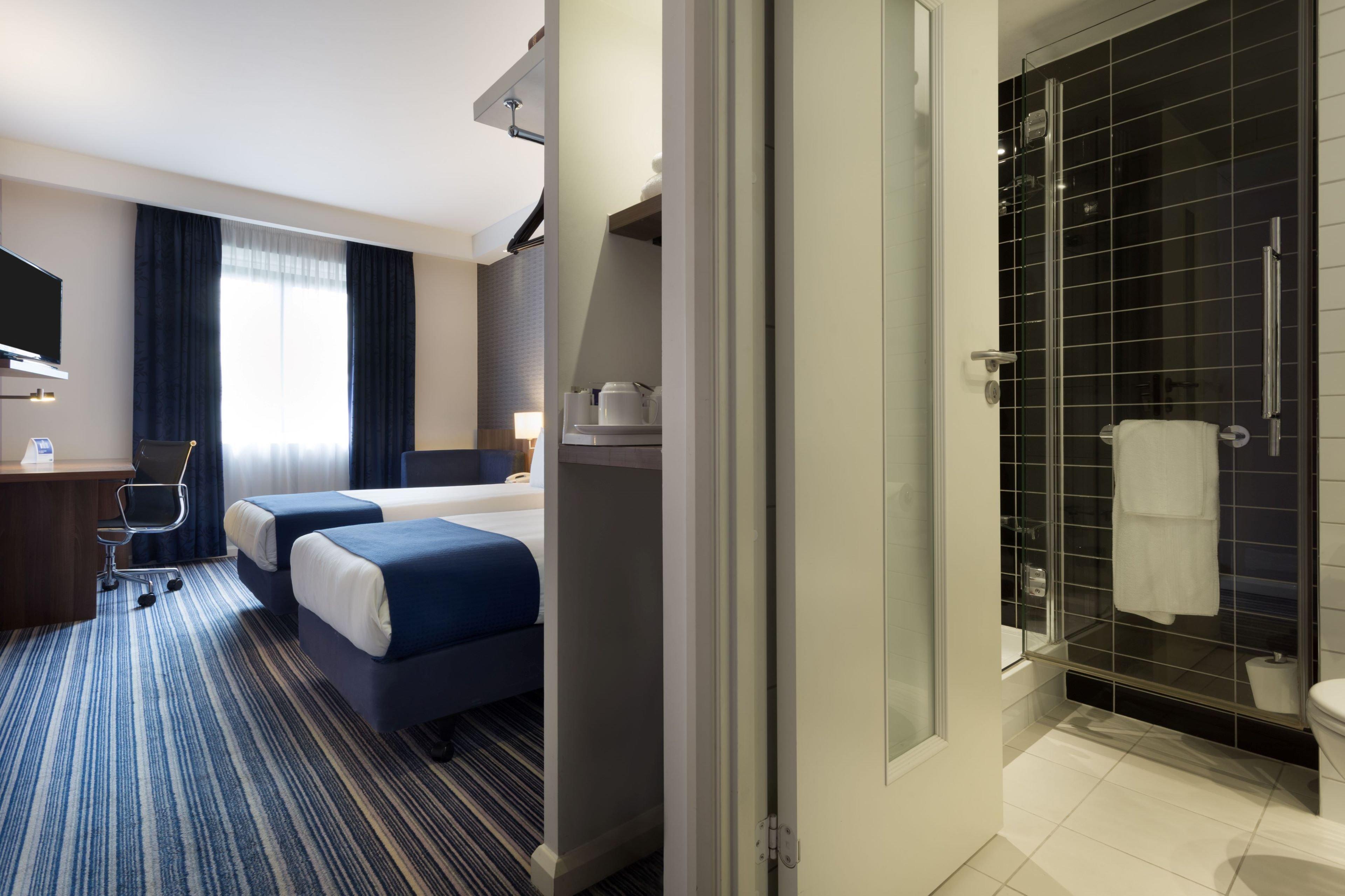 Holiday Inn Express Colchester, An Ihg Hotel Bagian luar foto