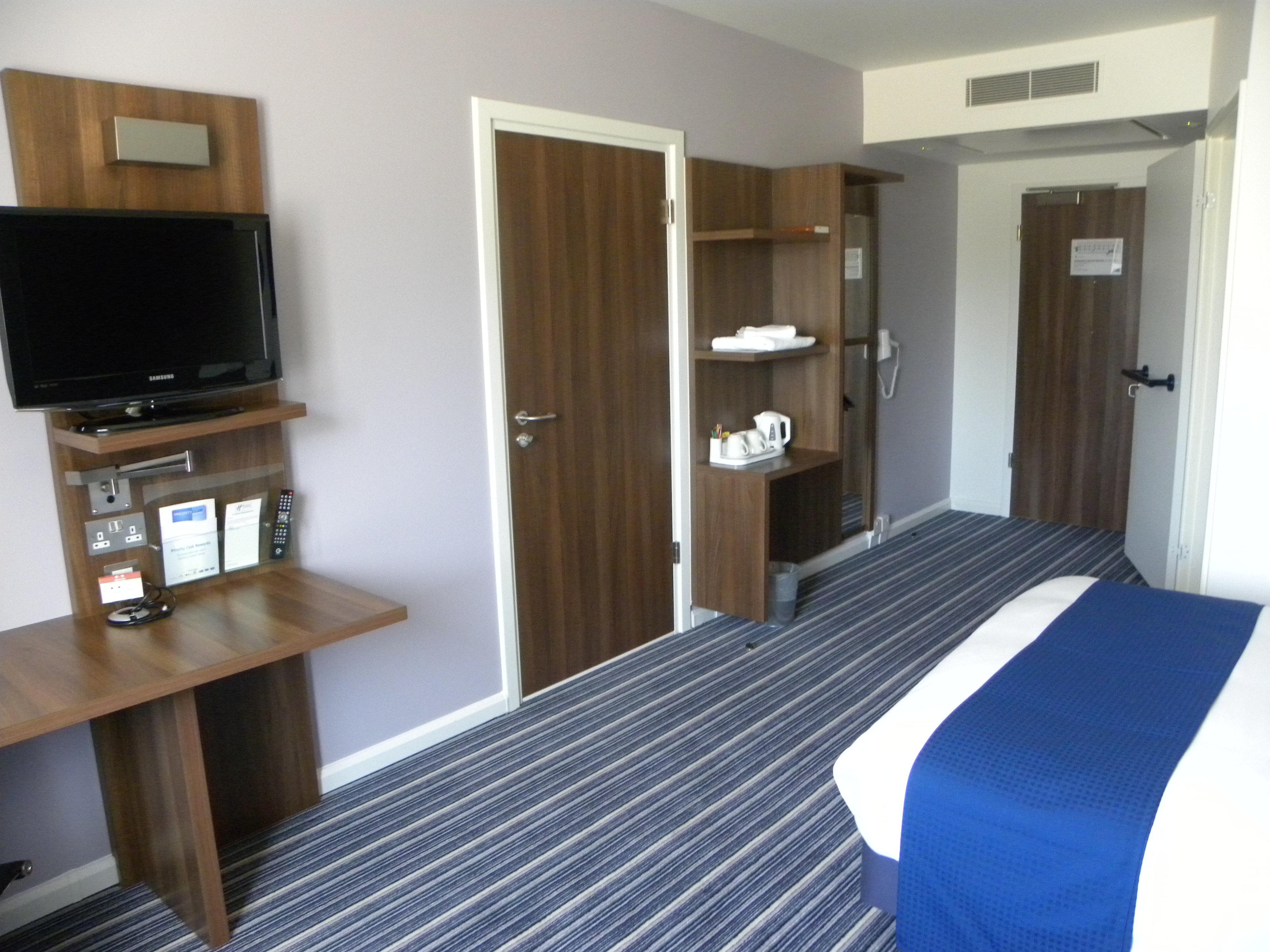 Holiday Inn Express Colchester, An Ihg Hotel Bagian luar foto